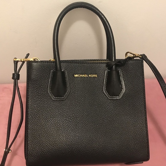 RARE Accordion style Michael Kors medium Mercer bag - Picture 7 of 10